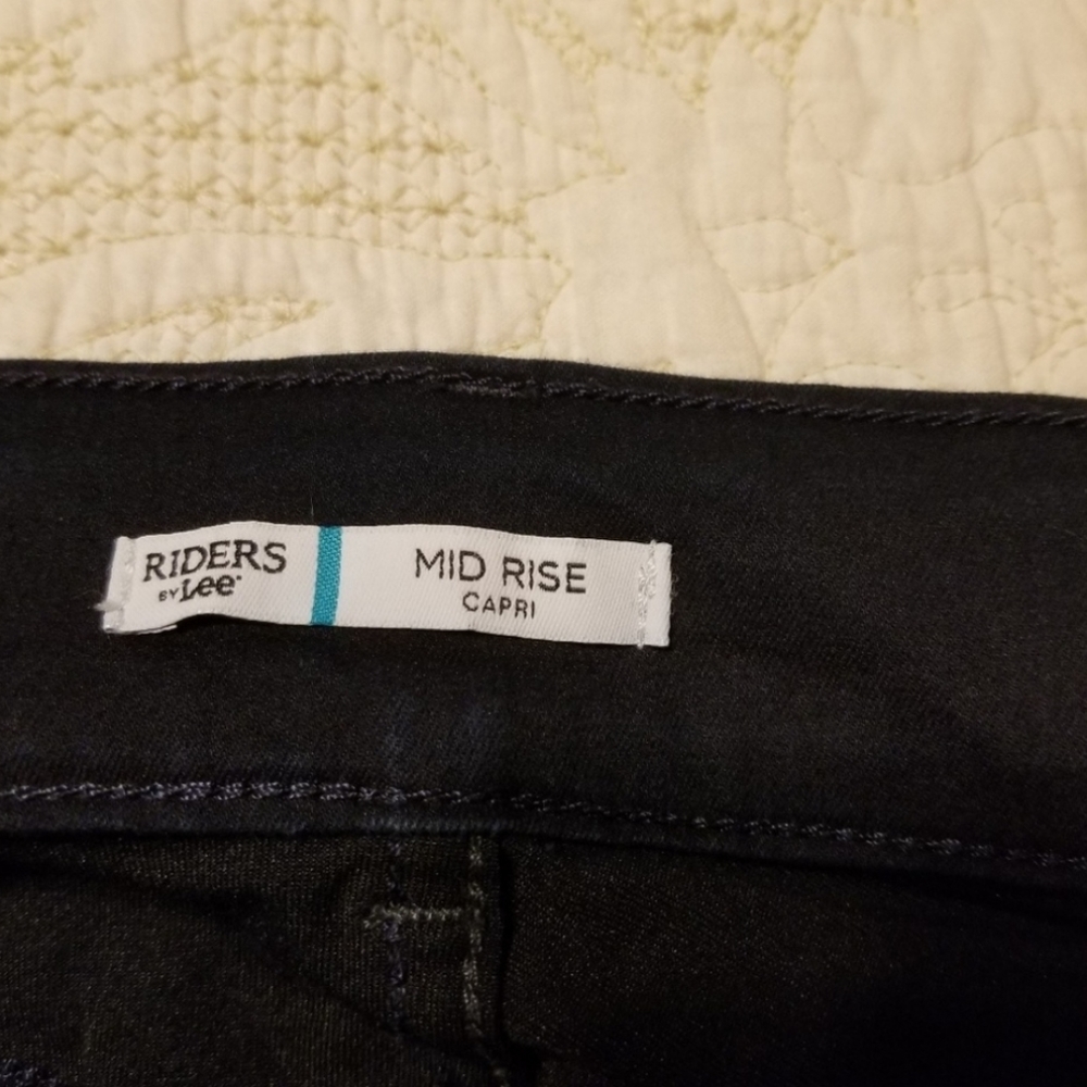 Lee Riders dark capris - Picture 4 of 4